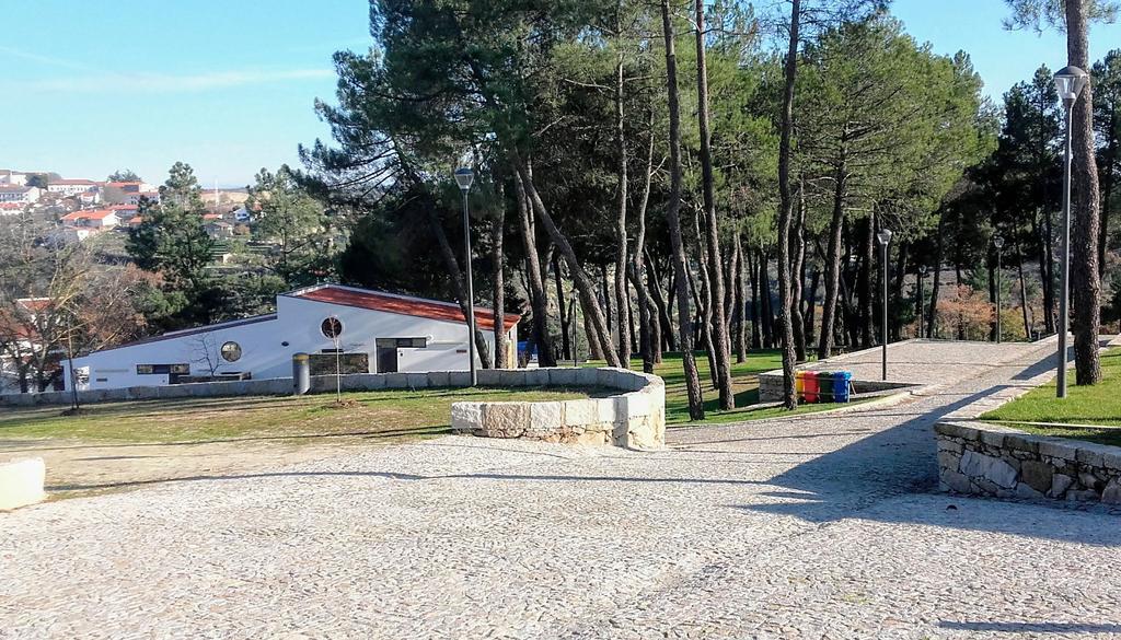 Hotel Douro Camping Miranda del Duero Exterior foto